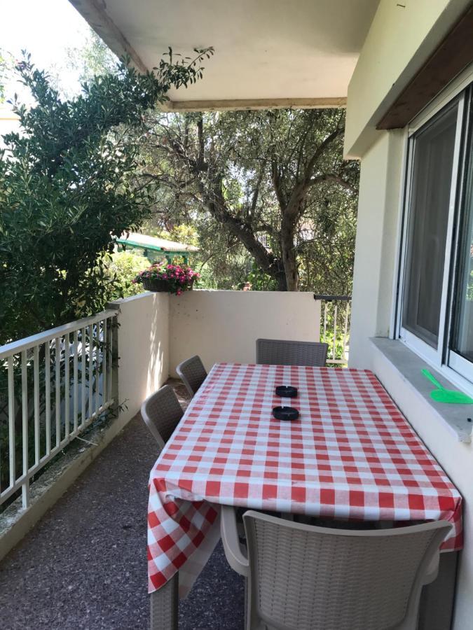 Stefani Apartment With A Sea View Terrace! Неа-Муданья Экстерьер фото